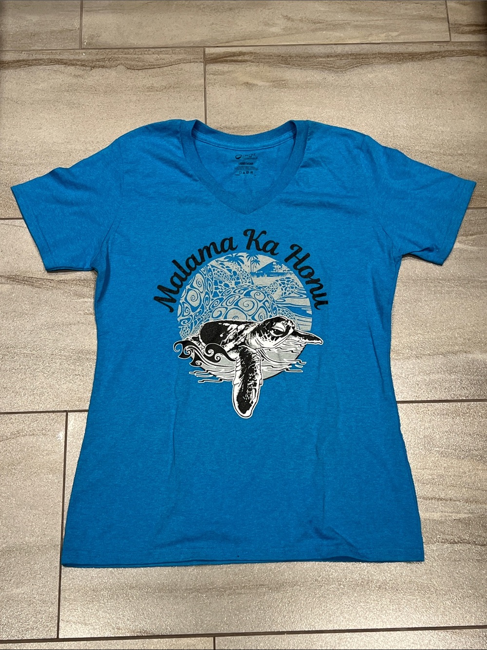 Blue 'Malama Ka Honu' Turtle Graphic V-Neck Tee